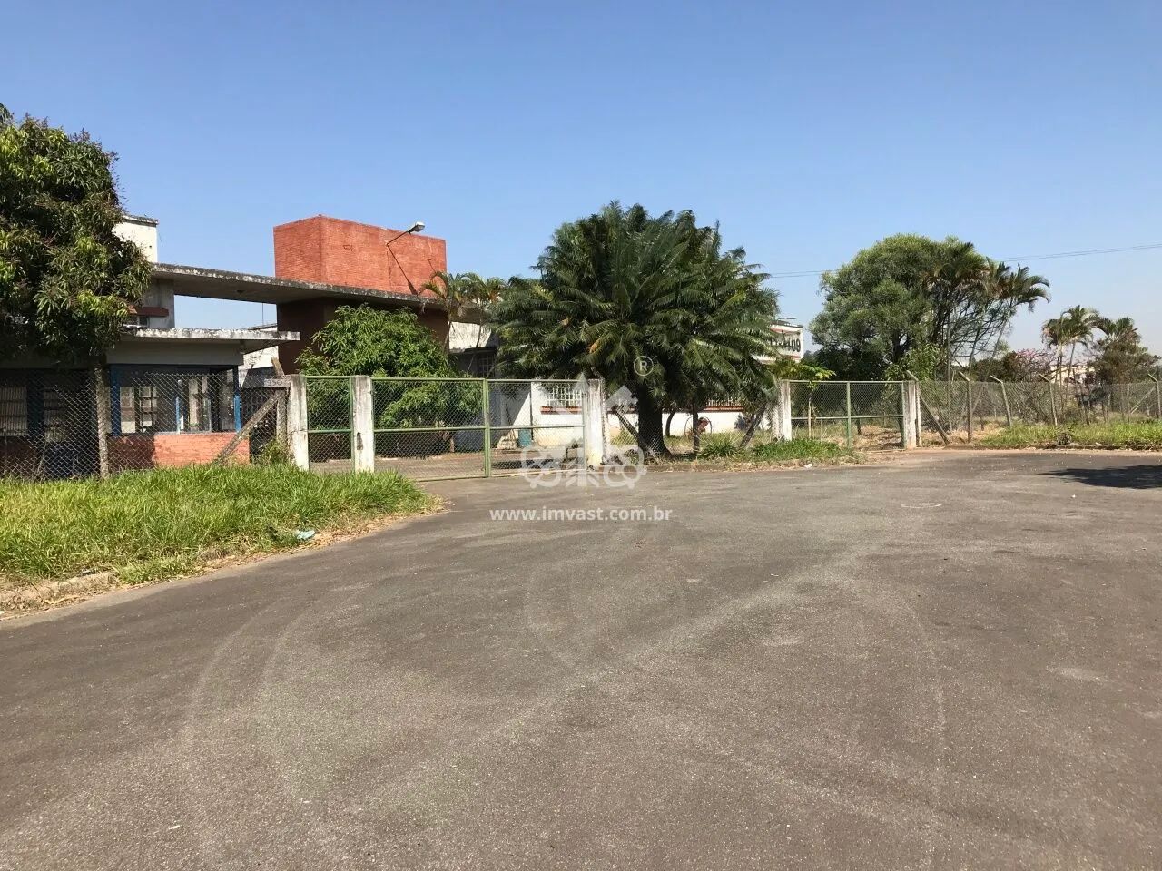 Galpão á venda - Parque São Domingos