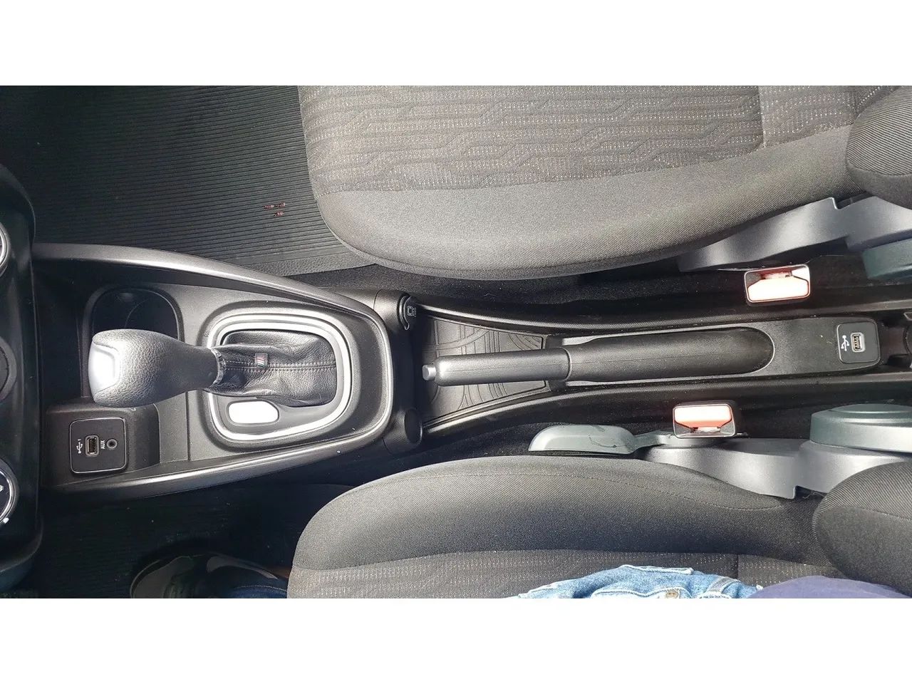 Fiat Cronos DRIVE 1.3 8V Flex, foto 16 de 16