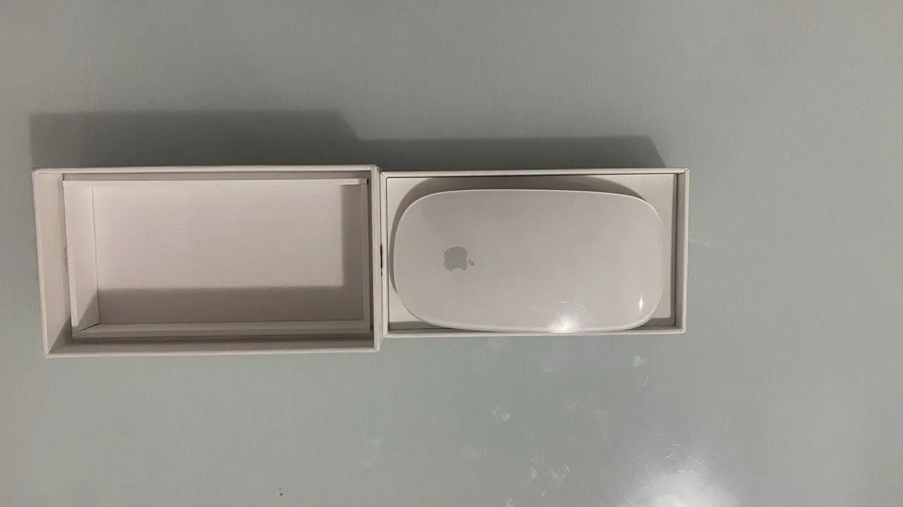 Mouse sem fio Apple Magic Mouse - conexão USB-c branca 