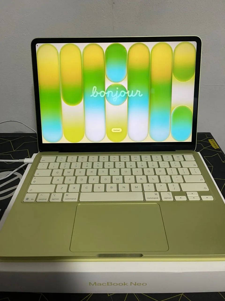 Macbook Neo De 13 Polegadas: Chip A18 Pro 512gb Touch Id- Amarelo