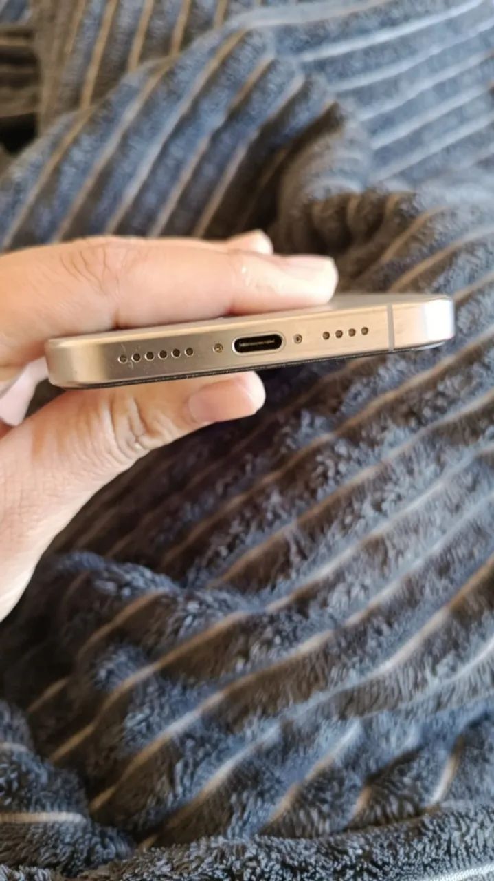 iPhone 16 pro Max - Foto 5