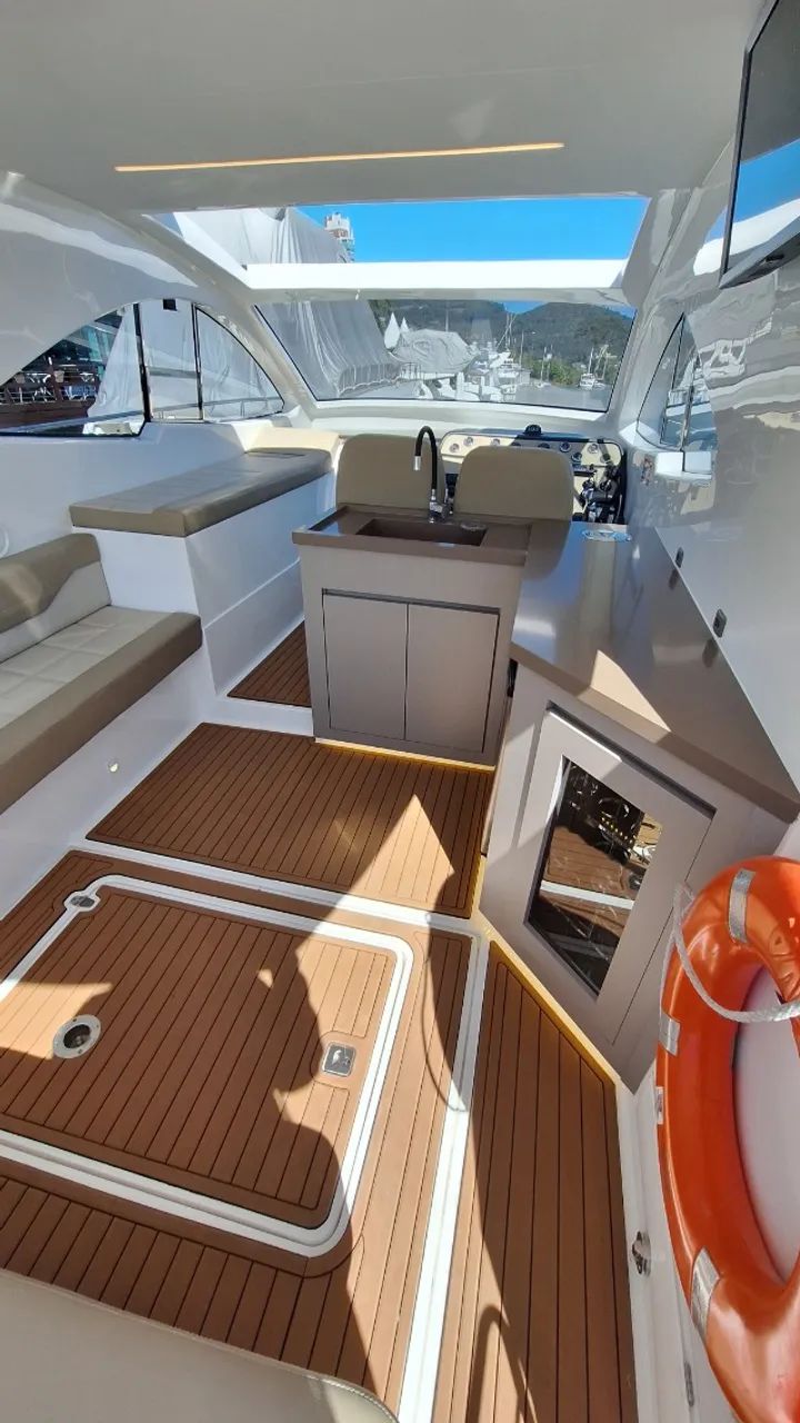 Solara 370 HT BOATLUX Pier 33 - Lancha em Sociedade 6 donos - Foto 4