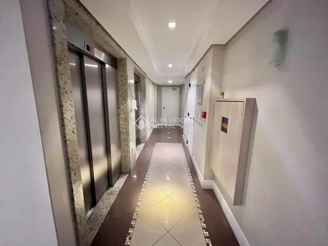 Apartamento 4 dormitórios em Campinas semimobiliado próximo a Beira Mar - Foto 5