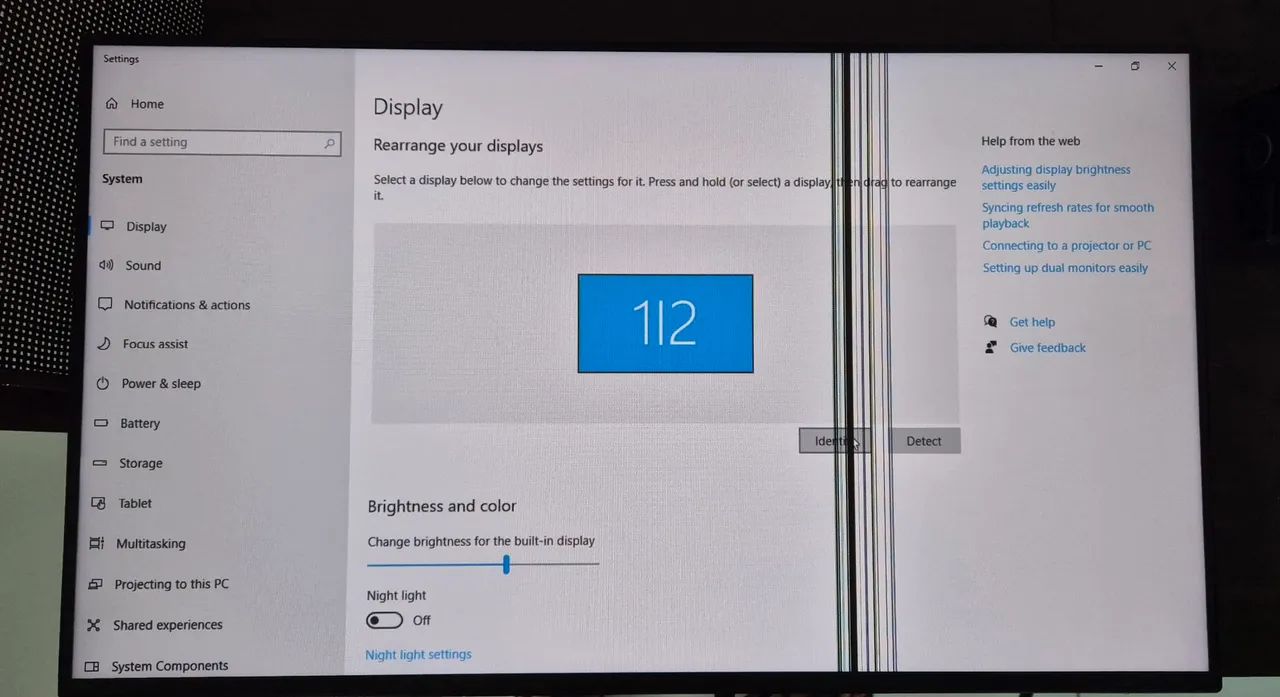 Monitor Dell Ultrasharp U2422H com Hub com defeito
