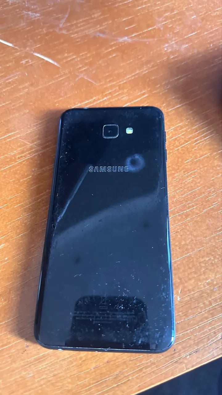 Samsung J4 