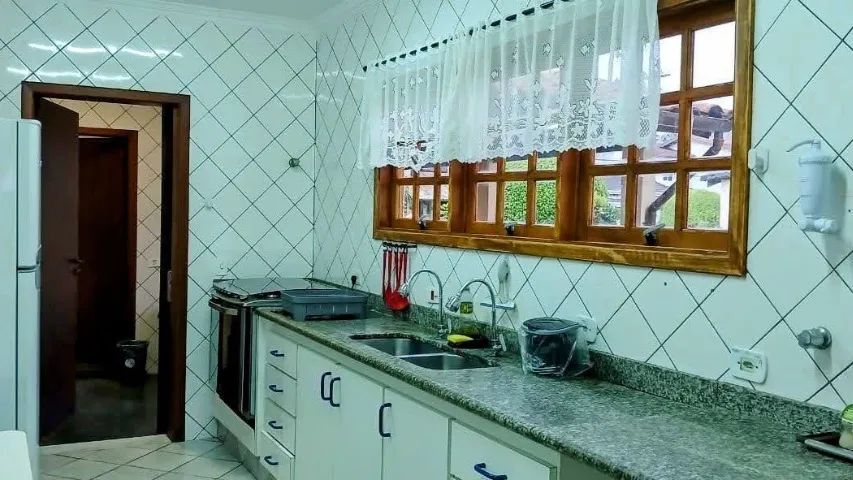 Casa 4 Suítes Piscina Condomínio Fechado 600 m da Praia - Foto 9