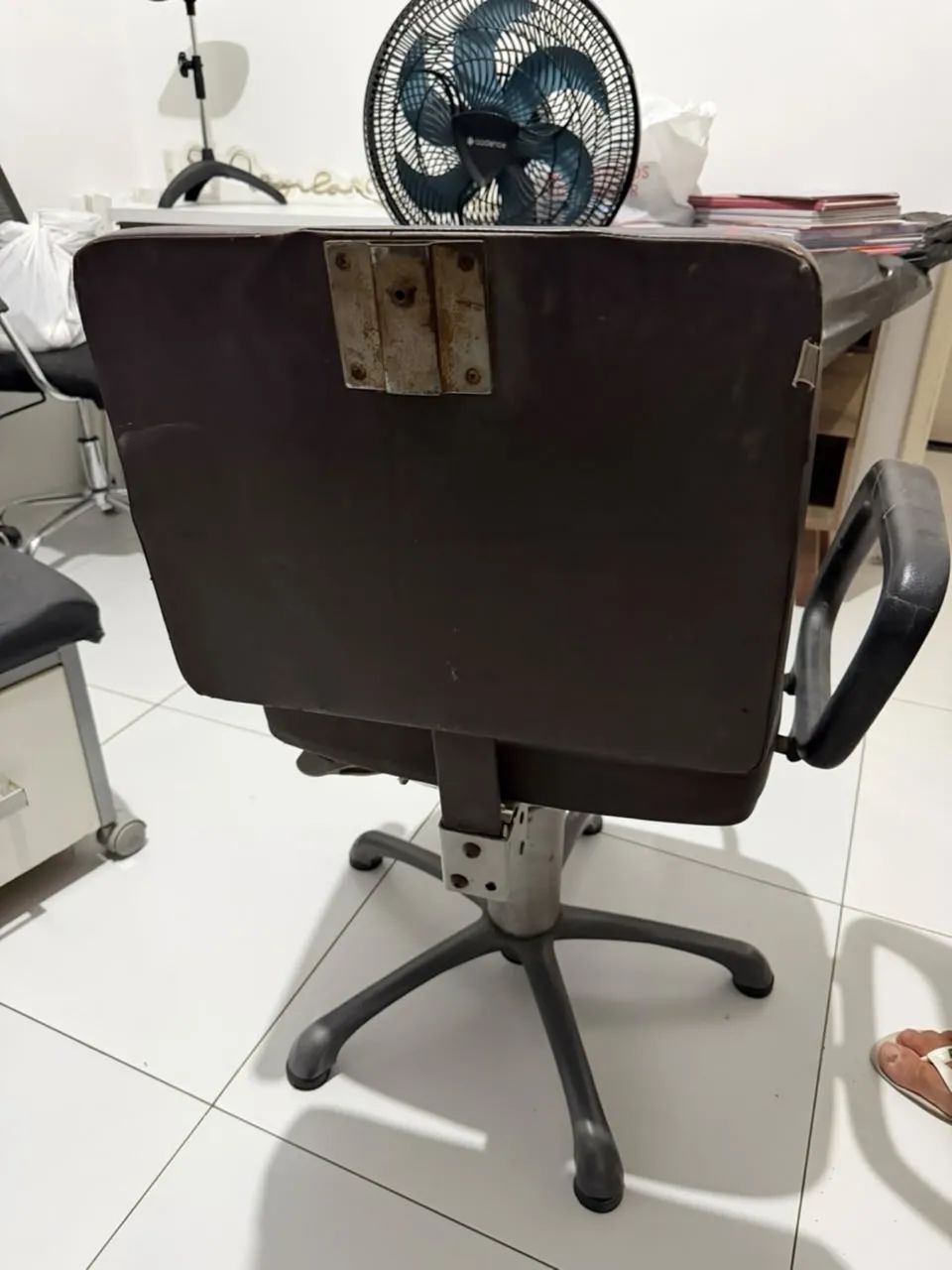 CADEIRA DE SALÃO