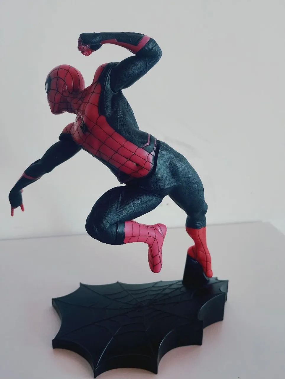 Spiderman Homem Aranha oficial Marvel 21cm