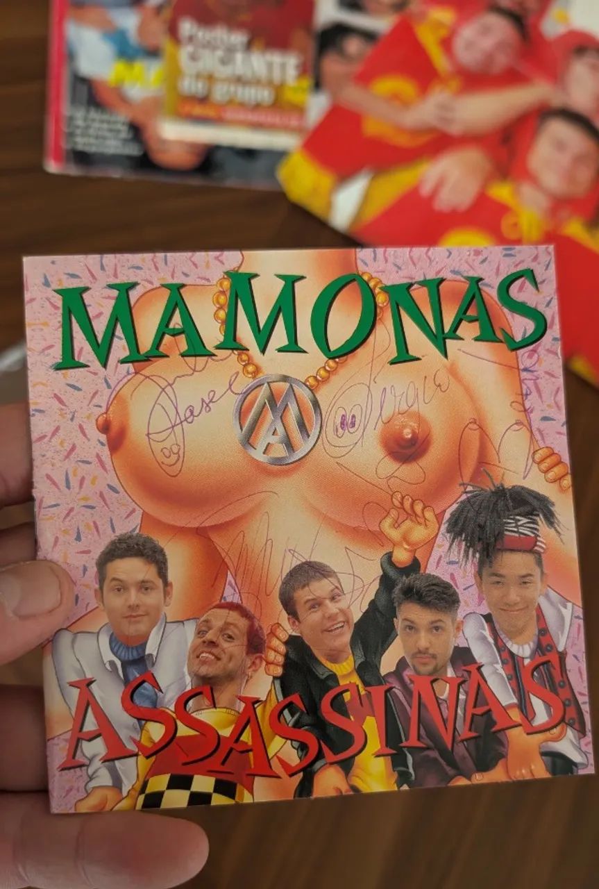 CD autografado Mamonas Assassinas e brindes - Foto 3