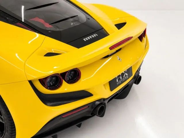 Ferrari F8 TRIBUTO 3.9 V8 720cv, foto 19 de 20