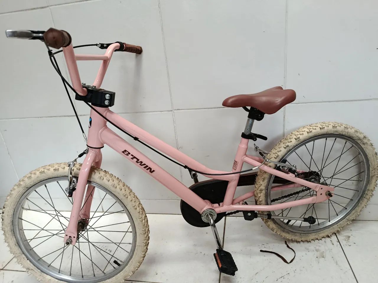 Bicicleta infantil semi nova  - Foto 2