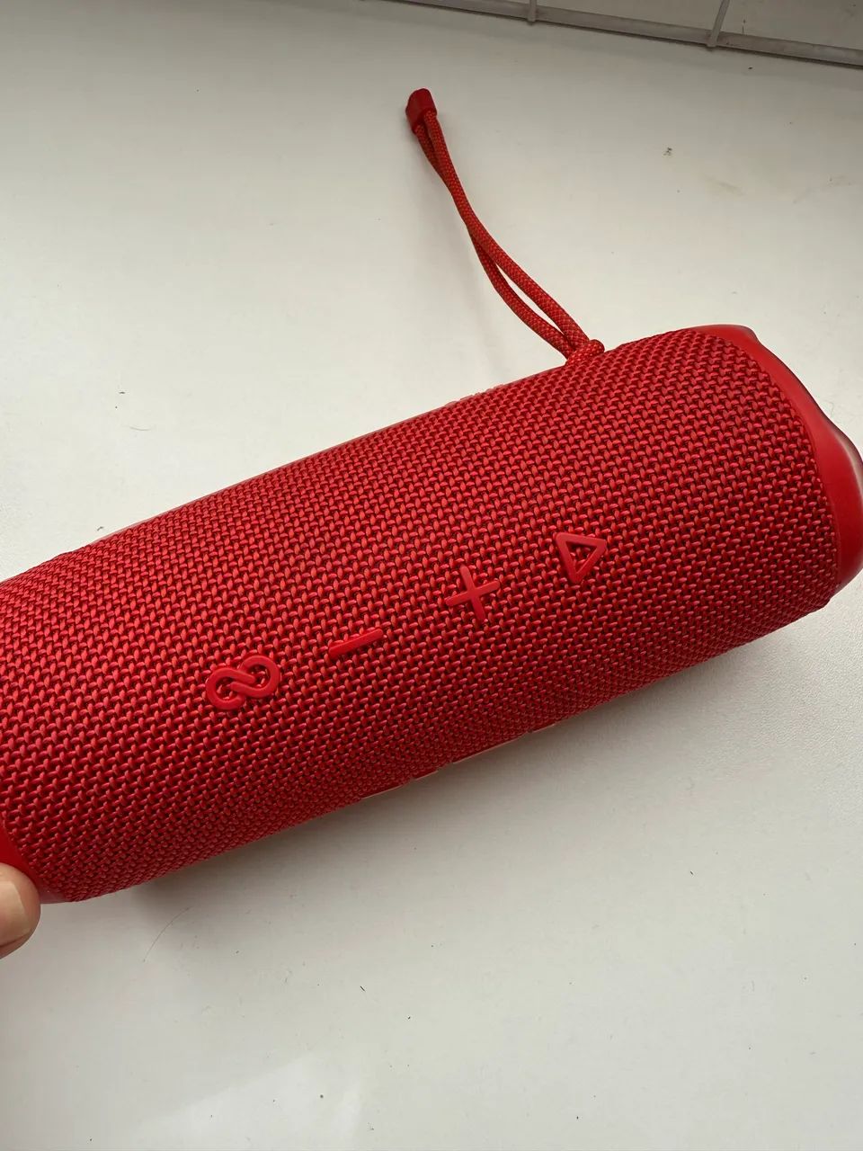 JBL Flip 6 vermelha  - Foto 4