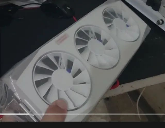 RX 9070 XT MERCURY - Foto 2