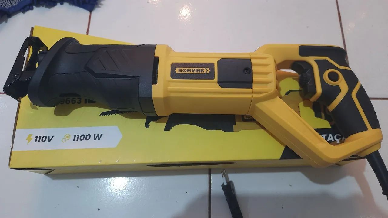 Serra Sabre Elétrica 1100w