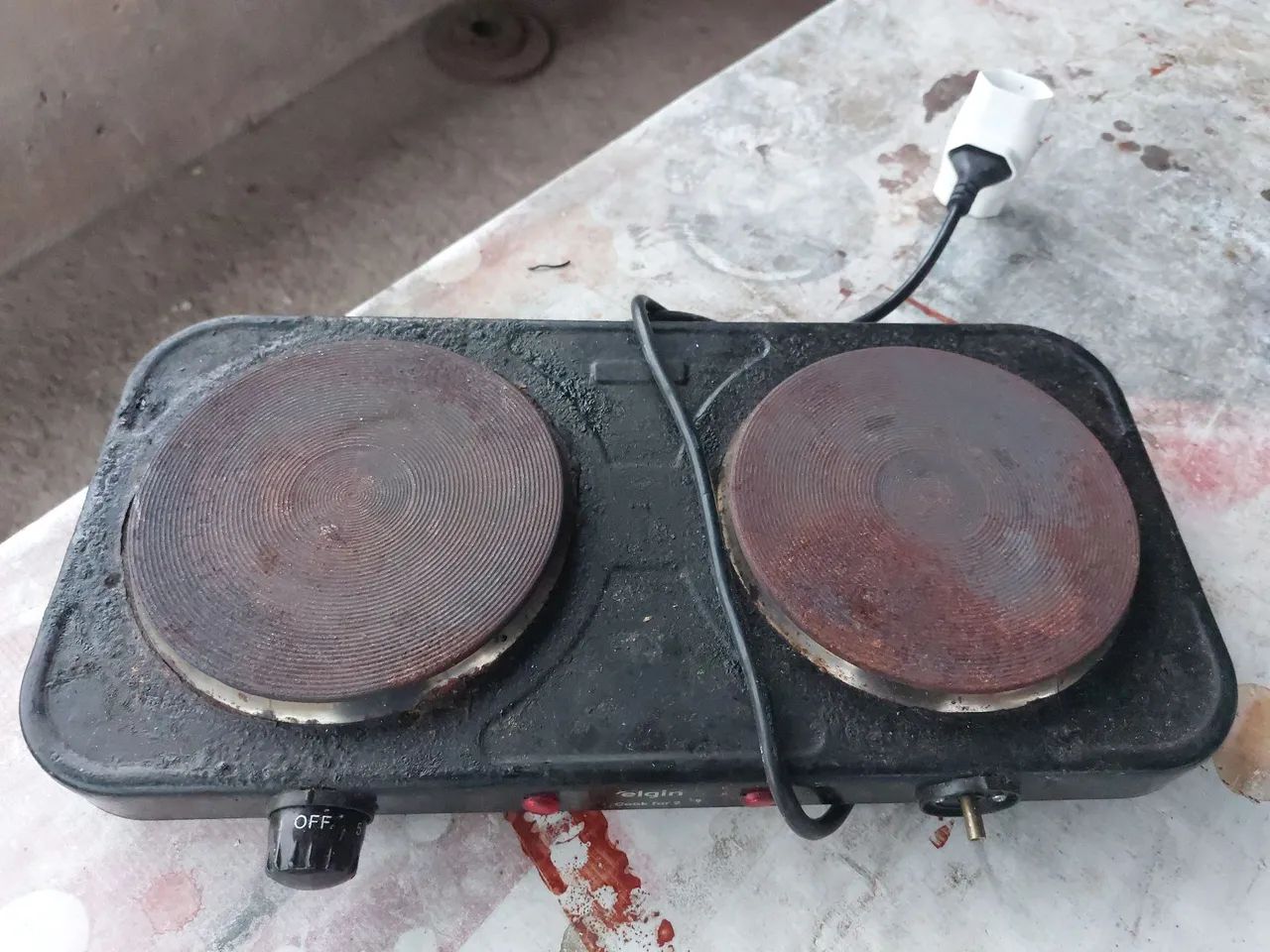 Fogão elétrico 2 bocas Ótimo 