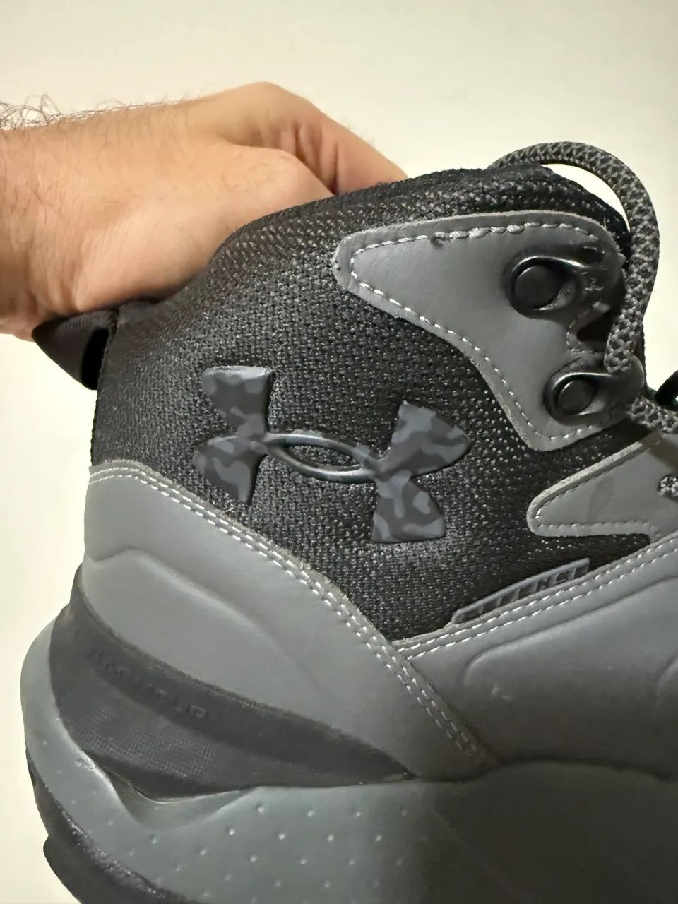 Bota/tenis Defense mid under armour - Foto 5