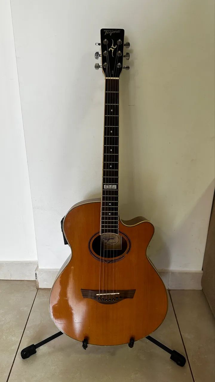 Violão TAGIMA