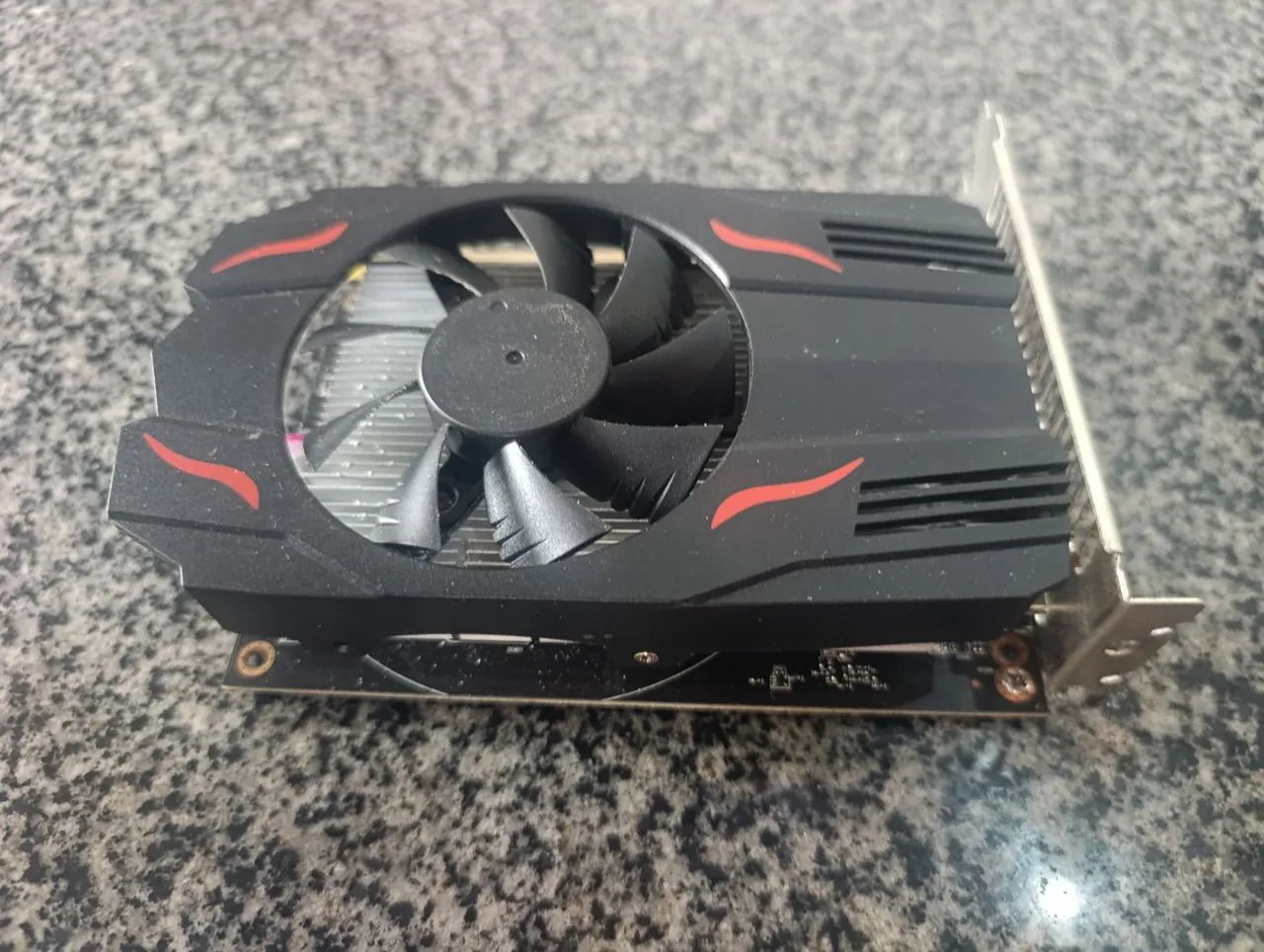 Placa de vídeo rx550 4gb (Com defeito)