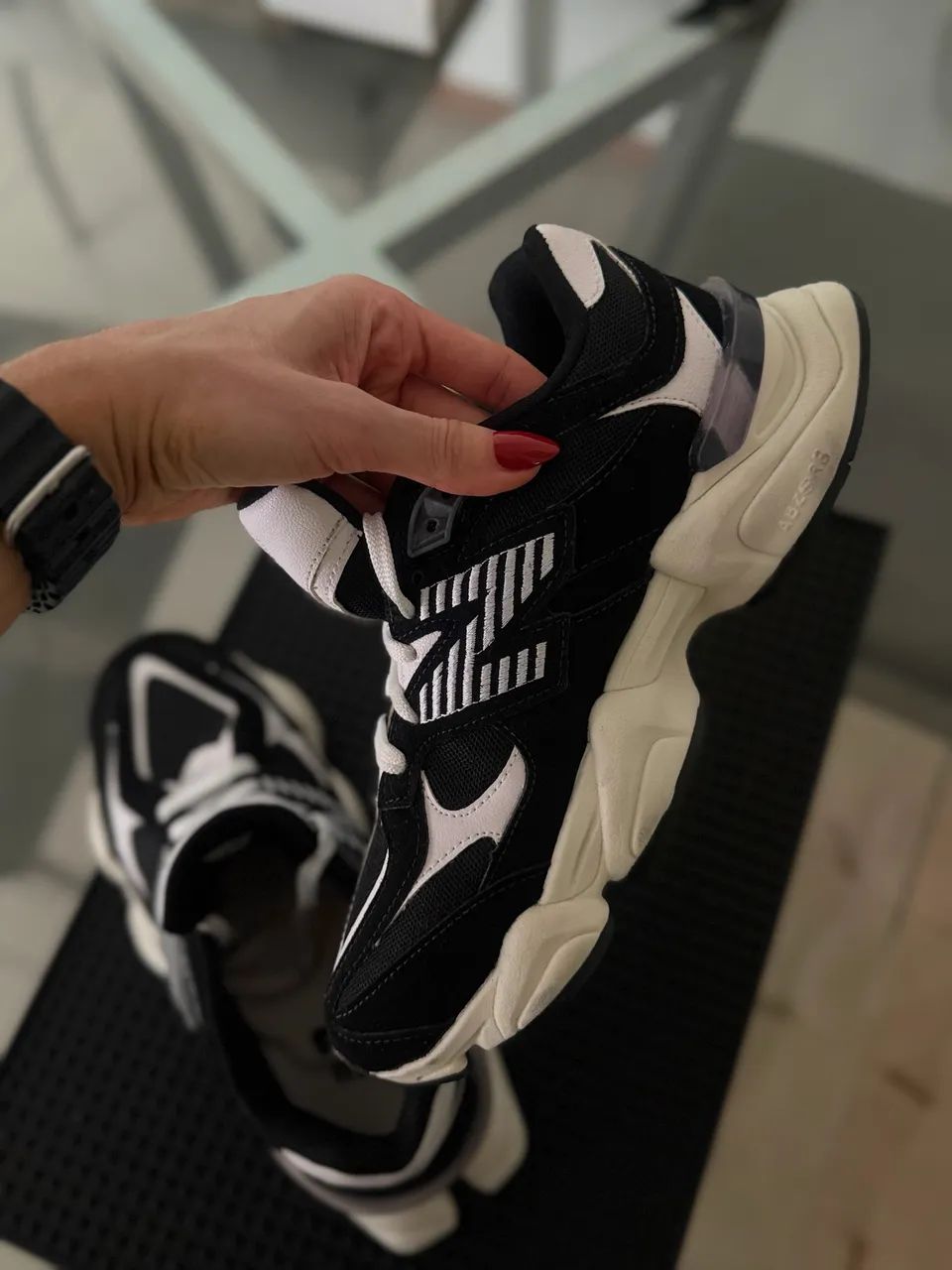 Tênis New Balance 9060 - Foto 4
