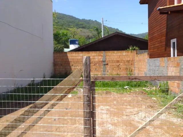 Terreno 7m x 11m no Ribeirão da Ilha