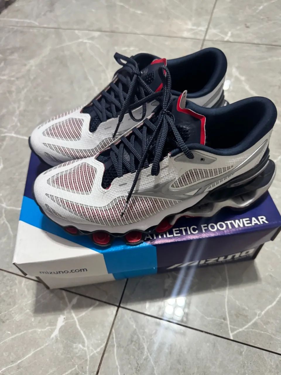 Mizuno Wave Prophecy 15 