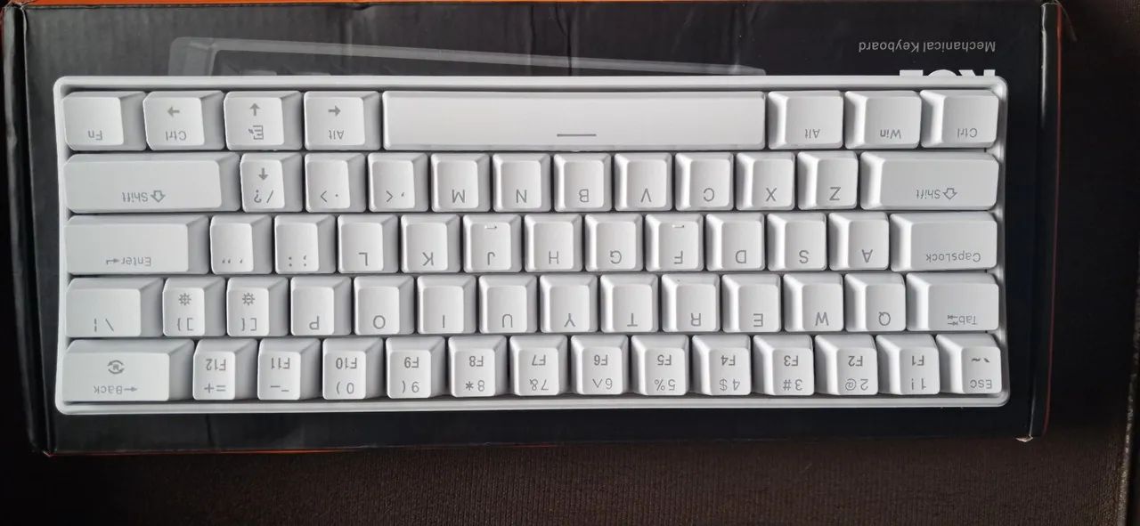 Teclado mecânico Apayado K61 (novo) - Foto 4