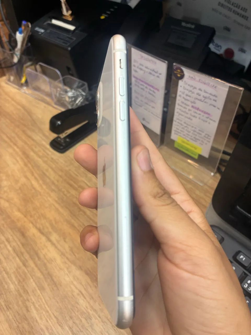 IPHONE 11 64 - Foto 4