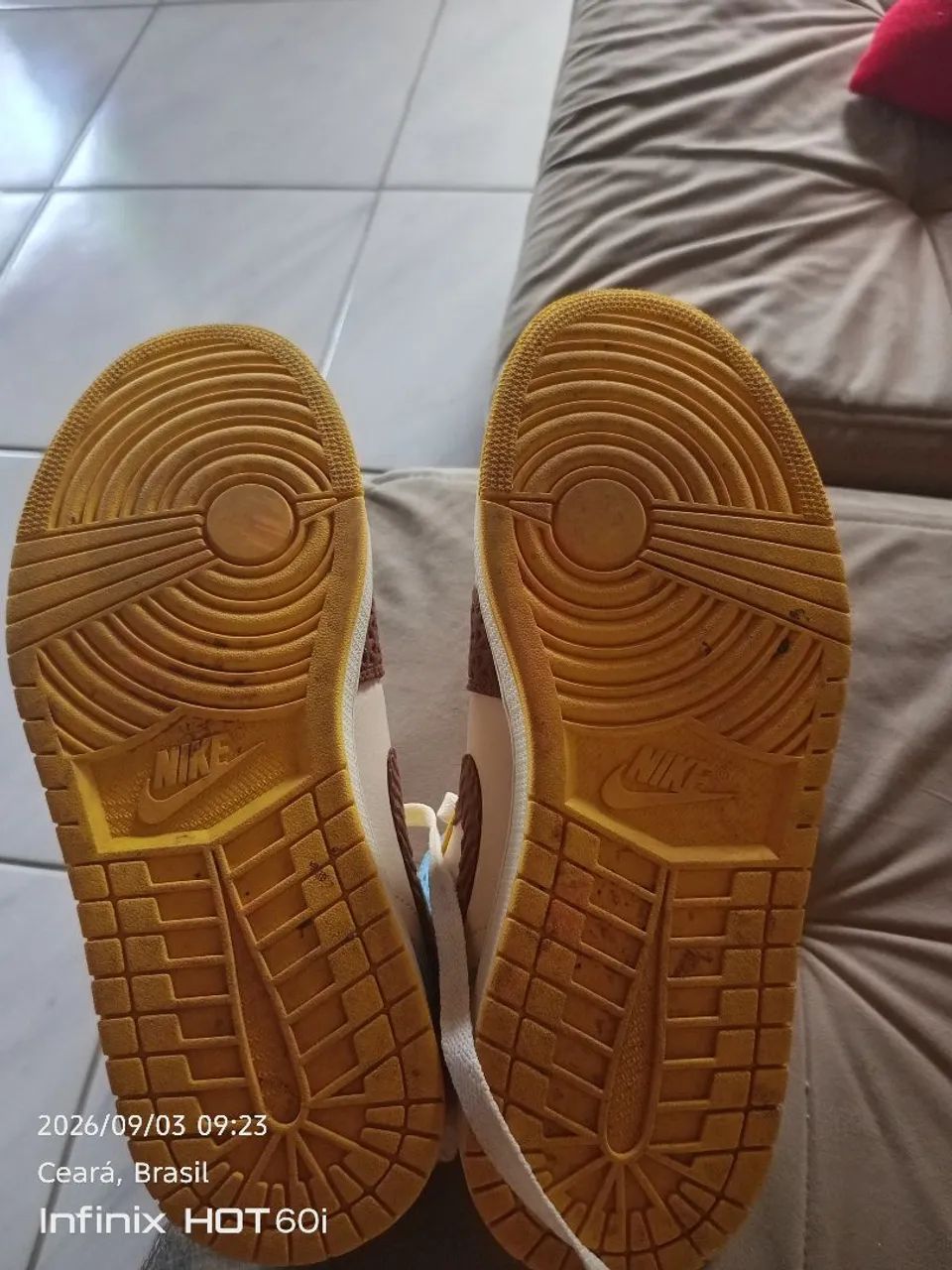 Vendo Jordan 1 mid maisom chateau rogue  - Foto 5