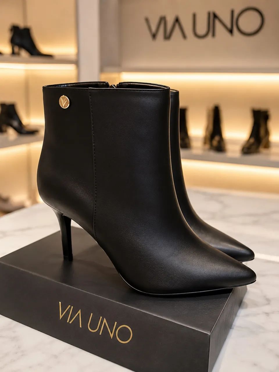 Bota via uno