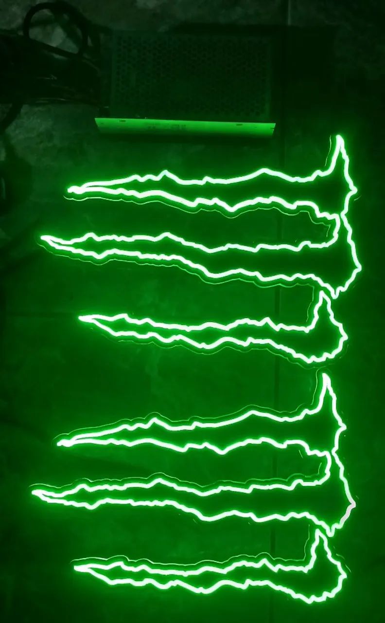 Garra Monster luminoso 