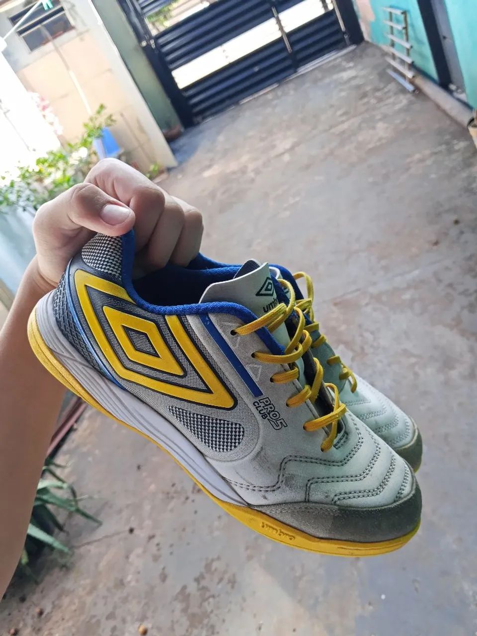 Tênis de futsal umbro pro 5 CLUB - Foto 2