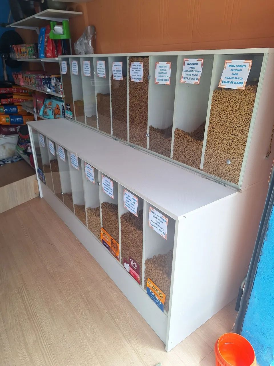 Dispenser de MDF para ração  - Foto 3