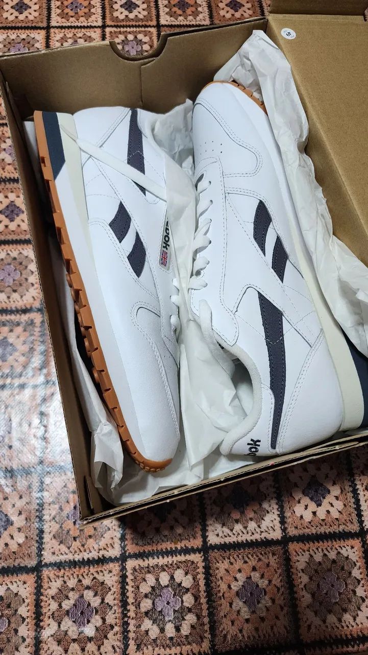 Tênis Reebok (novo na Caixa)