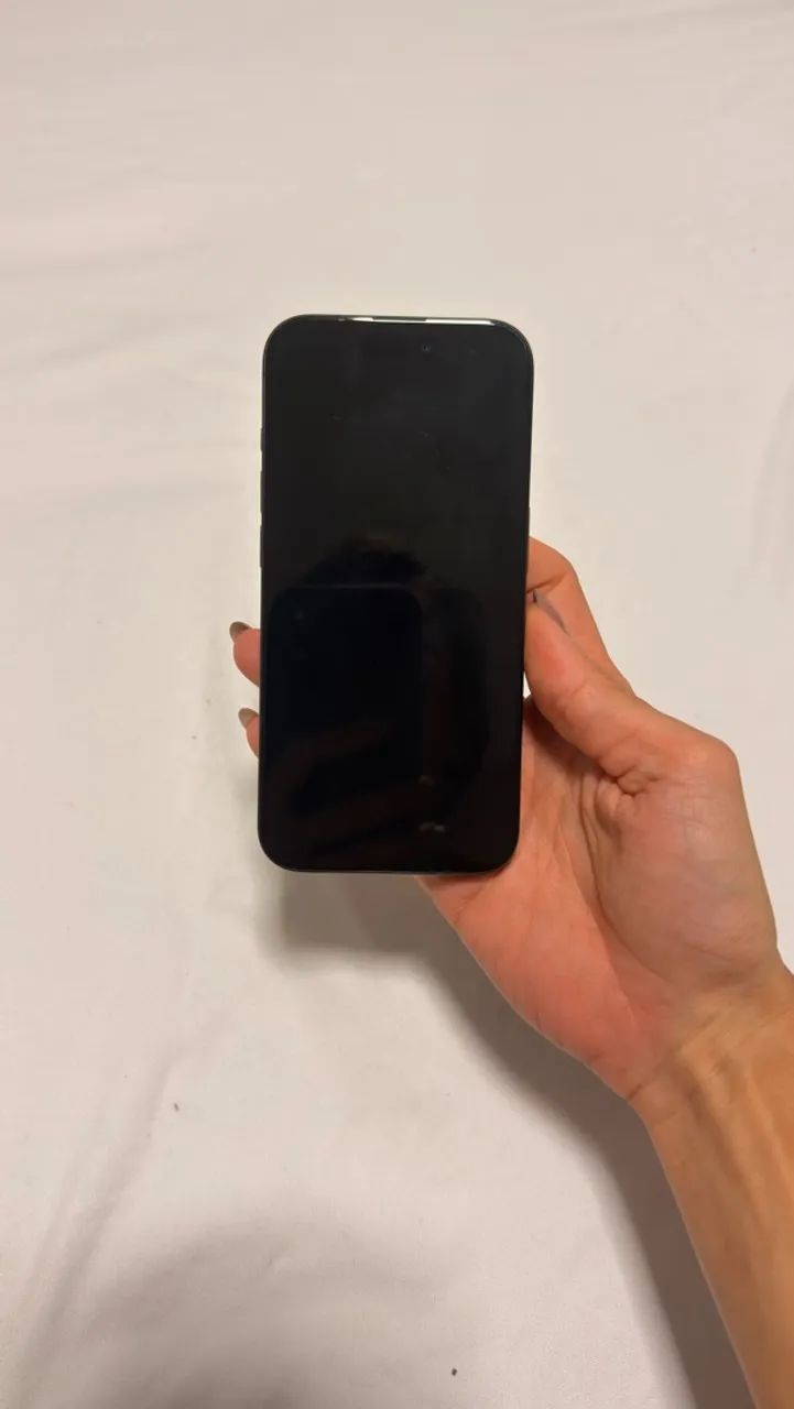 iPhone 15 pro 1tb bateria 92% - Foto 2