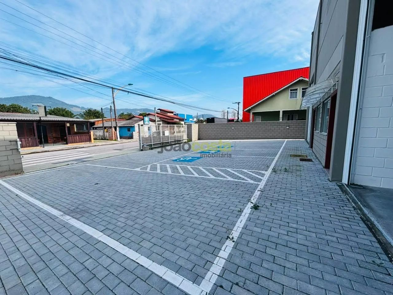 Galpão para Locação em Biguaçu com 880m² e 4 Banheiros - Foto 4