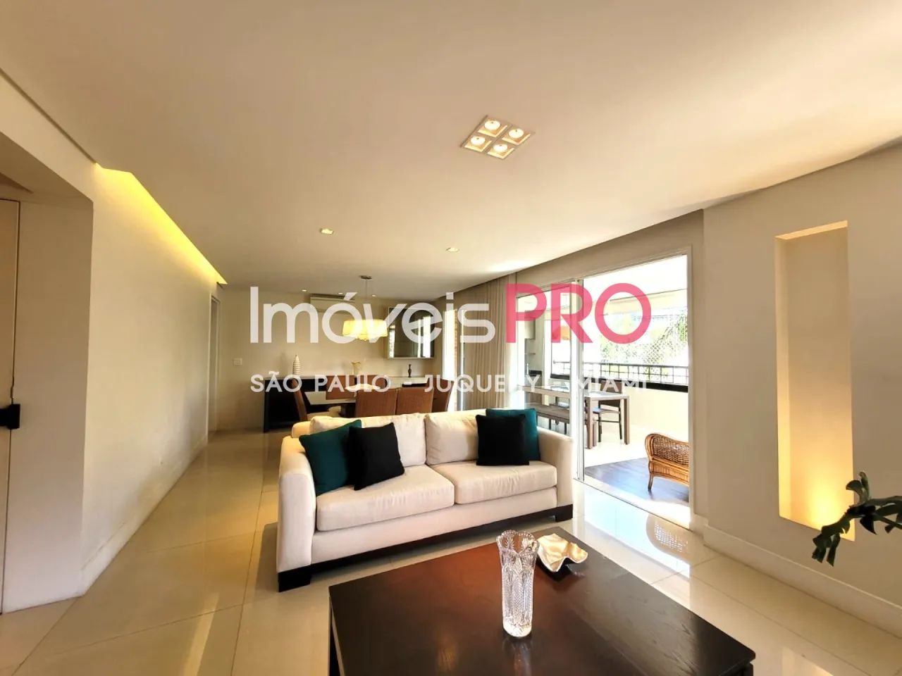 Apartamento Totalmente Mobiliado 174 metros 3 suítes - Foto 5
