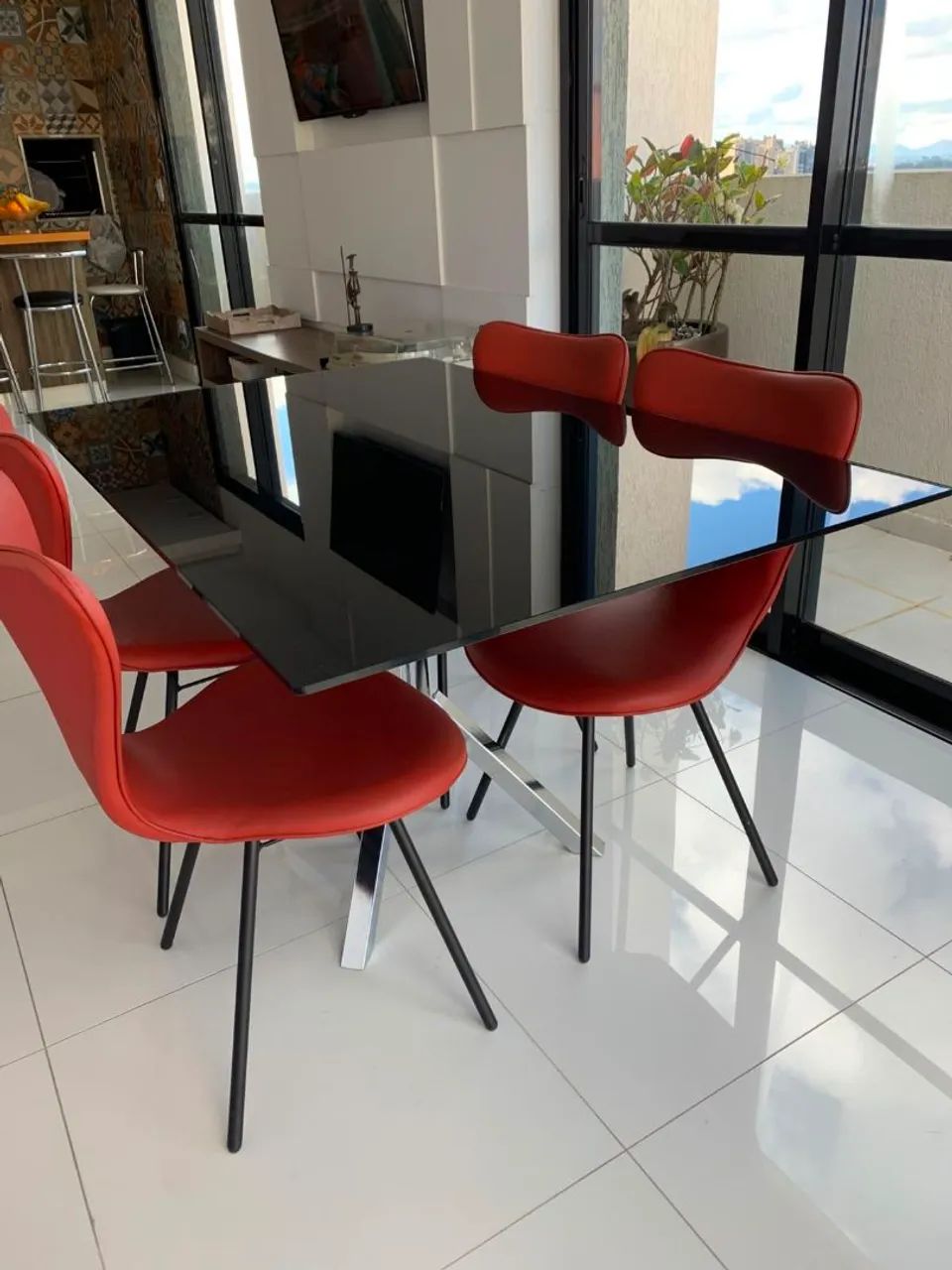 Mesa de.jantar em vidro preto - Foto 3