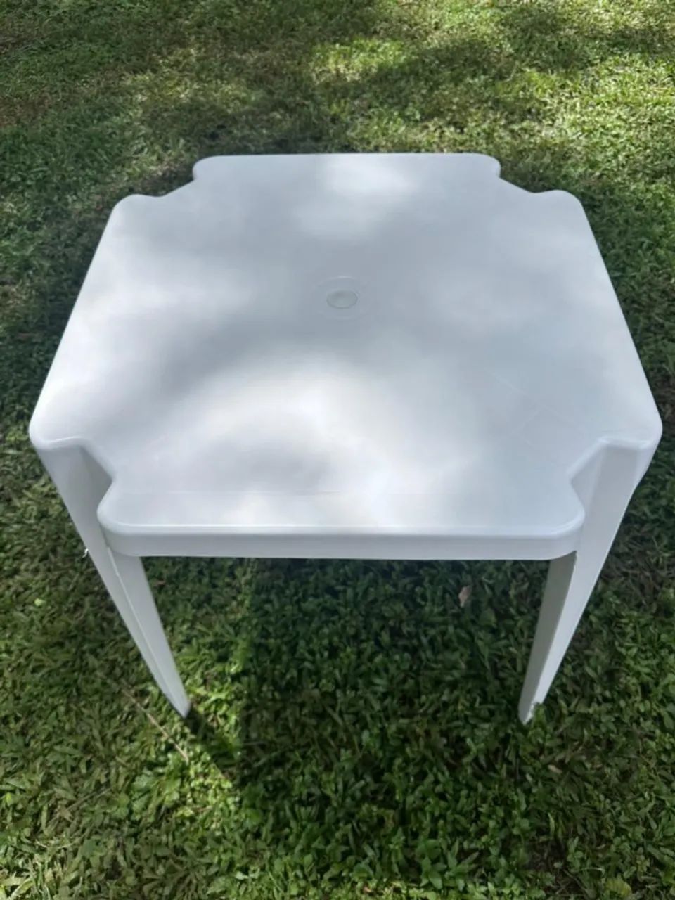 MESA DE PLÁSTICO MODELO PIRINÓPOLIS EMPILHÁVEL 70X70  - Foto 3