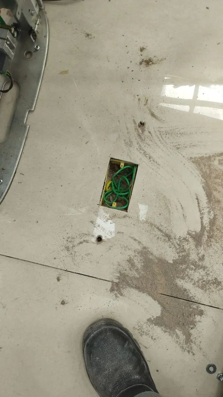 Precisa de servente. - Foto 3