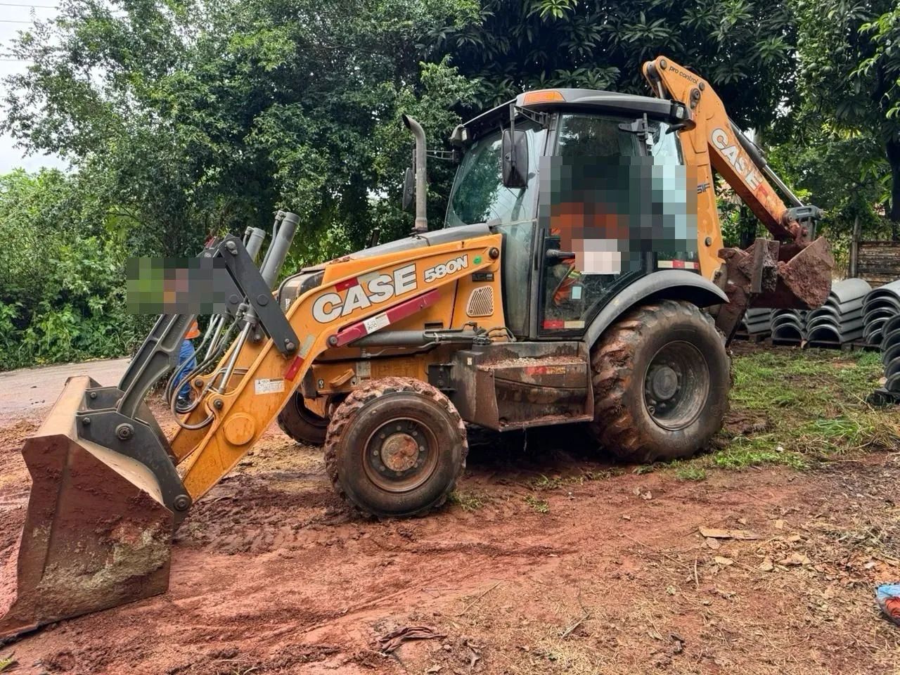 Retroescavadeira case 580n 2020