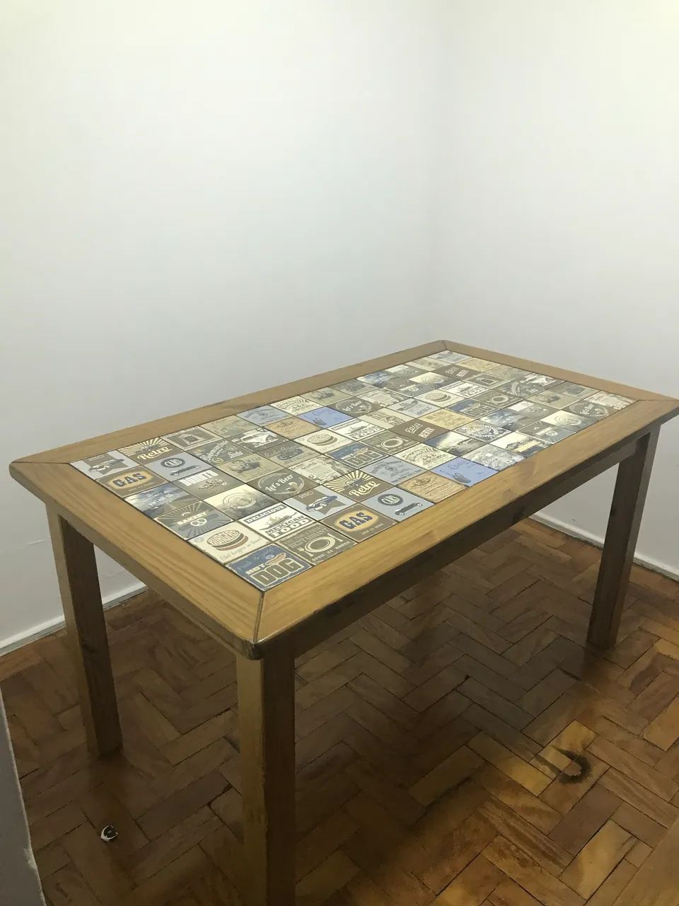 MESA DE MADEIRA COM TAMPO DECORADO ? R$ 599,00! - Foto 3