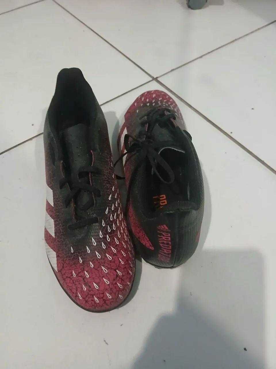 Chuteira adidas predator Freak 4  n42 - Foto 3