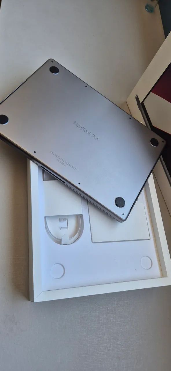 MacBook Pro M1 14 Polegadas 16GB e SSD 512GB - Foto 3