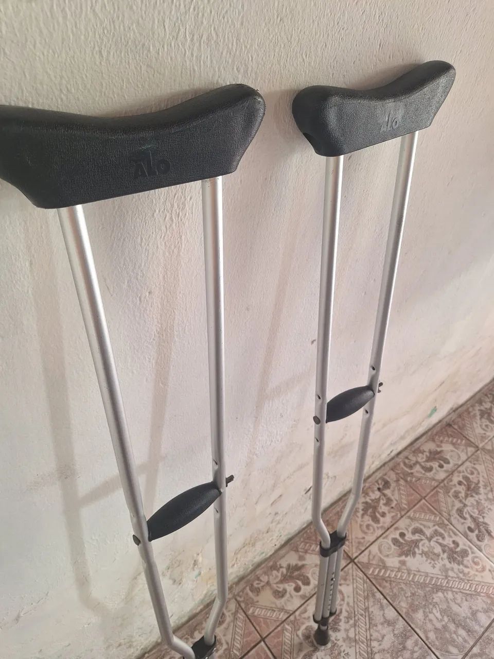 Par de Muletas - Foto 2