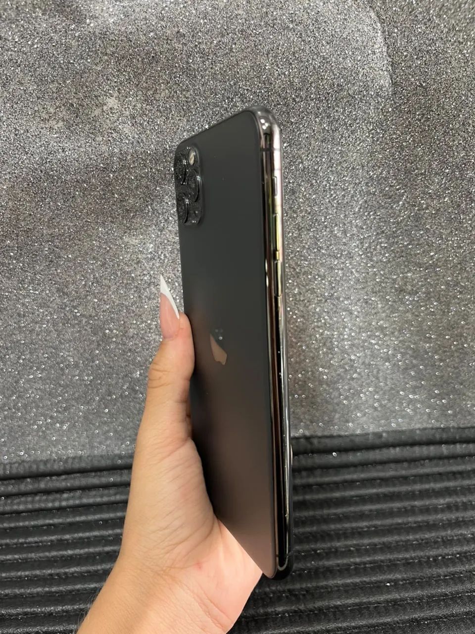 IPHONE 11 PRO MAX 256 GB 100% - Celulares e Smartphones