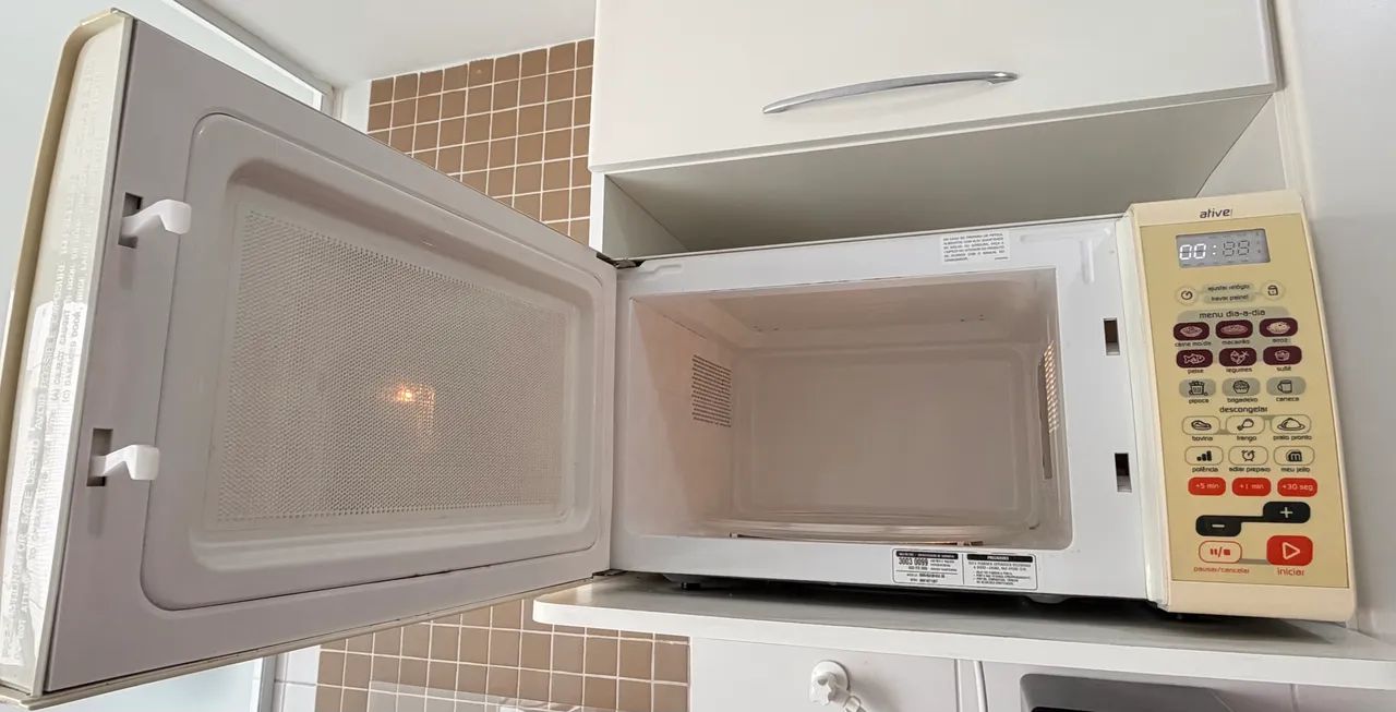 Micro-ondas Brastemp Ative! 30L - Funcionando Perfeitamente - Foto 3