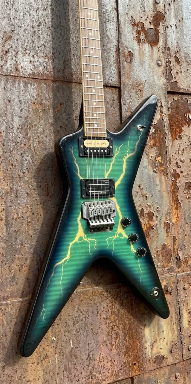 Guitarra Washburn N2 - Nuno Bettencourt Model - Instrumentos