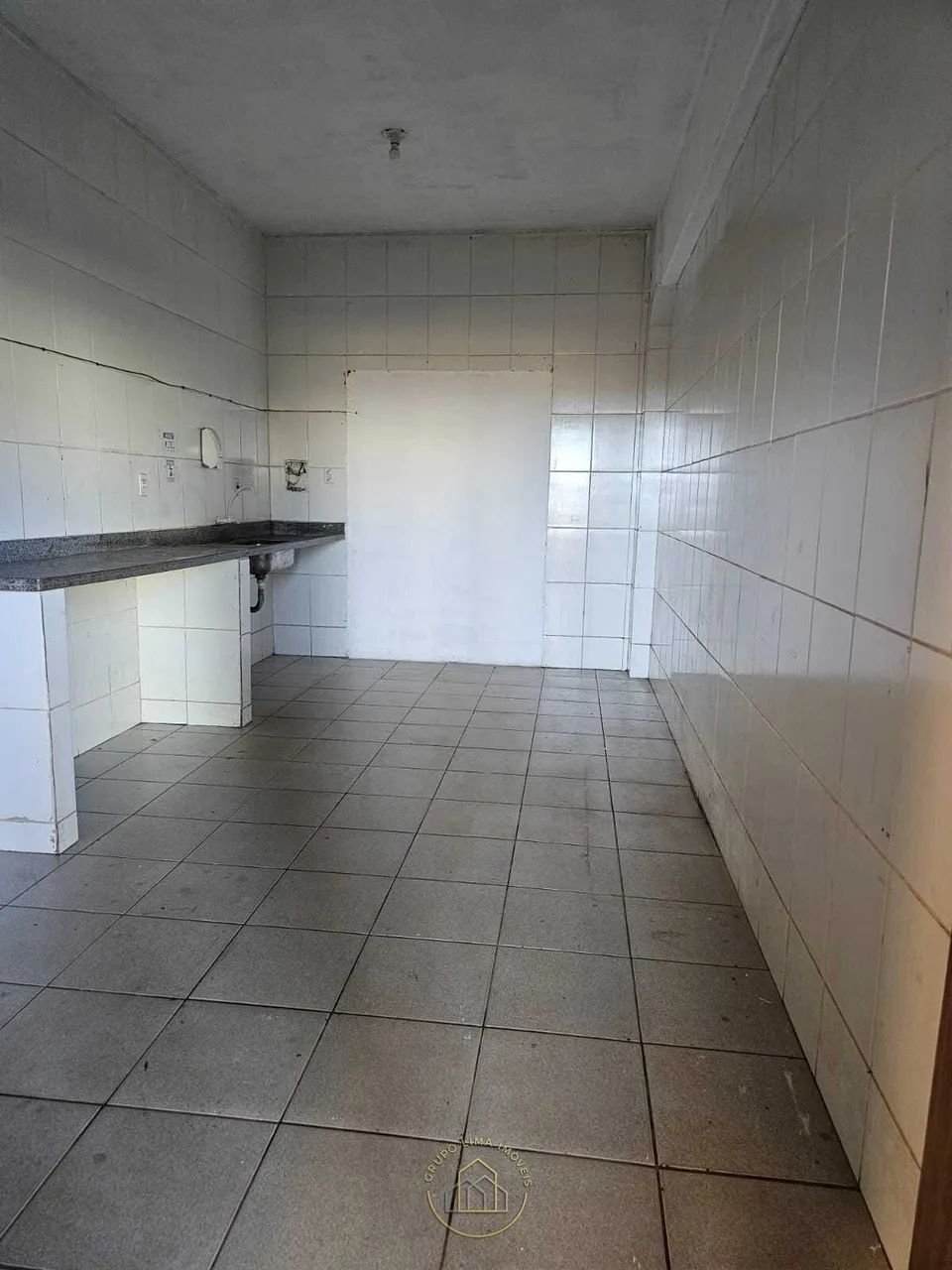 Pavilhão/Galpão Industrial com 2.000m² de terreno e 300m² de Galpão - Foto 3