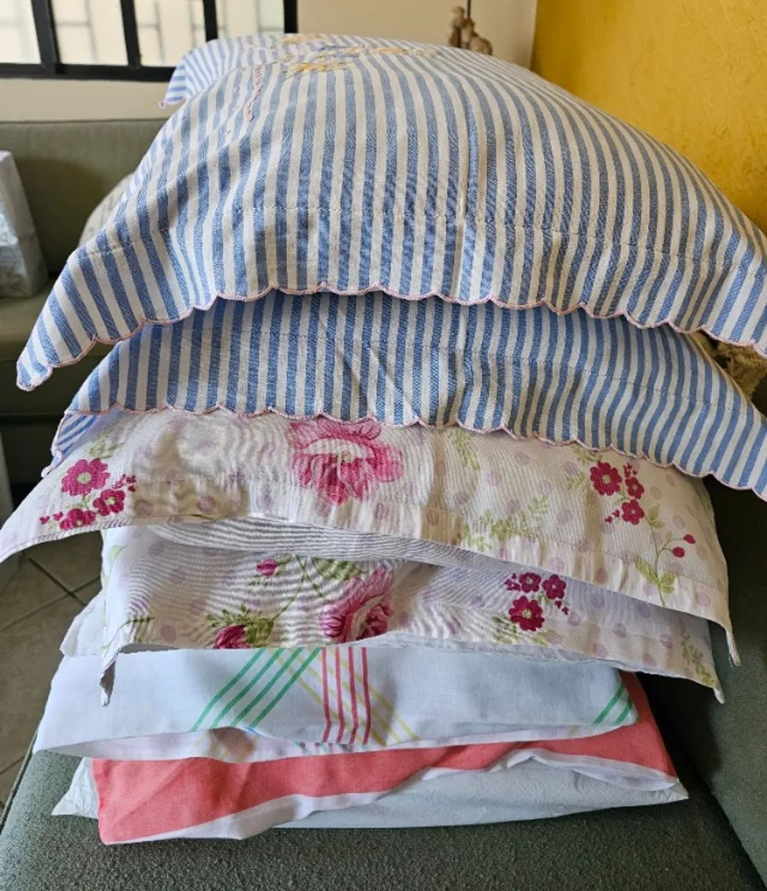 Travesseiros com Forro e Fronhas - Foto 2