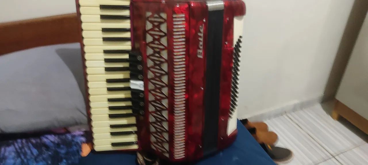 Acordeon 80 baixos ballio - Foto 2